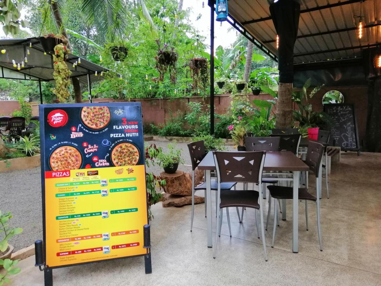 Appartamento Kutumbaya Anuradhapura Esterno foto